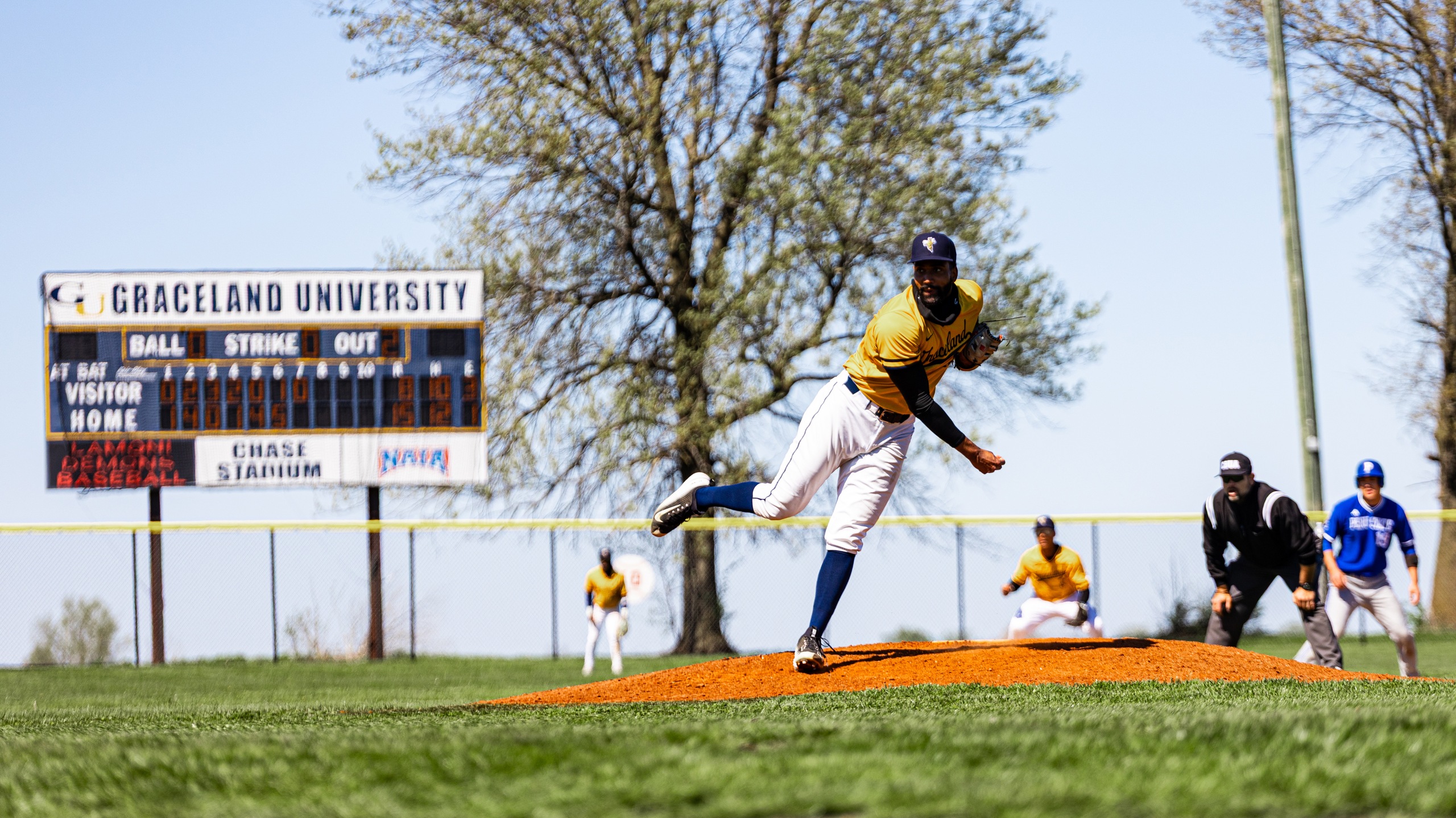 Yellowjackets Explode for 15 Runs to Earn Split with Peru State
