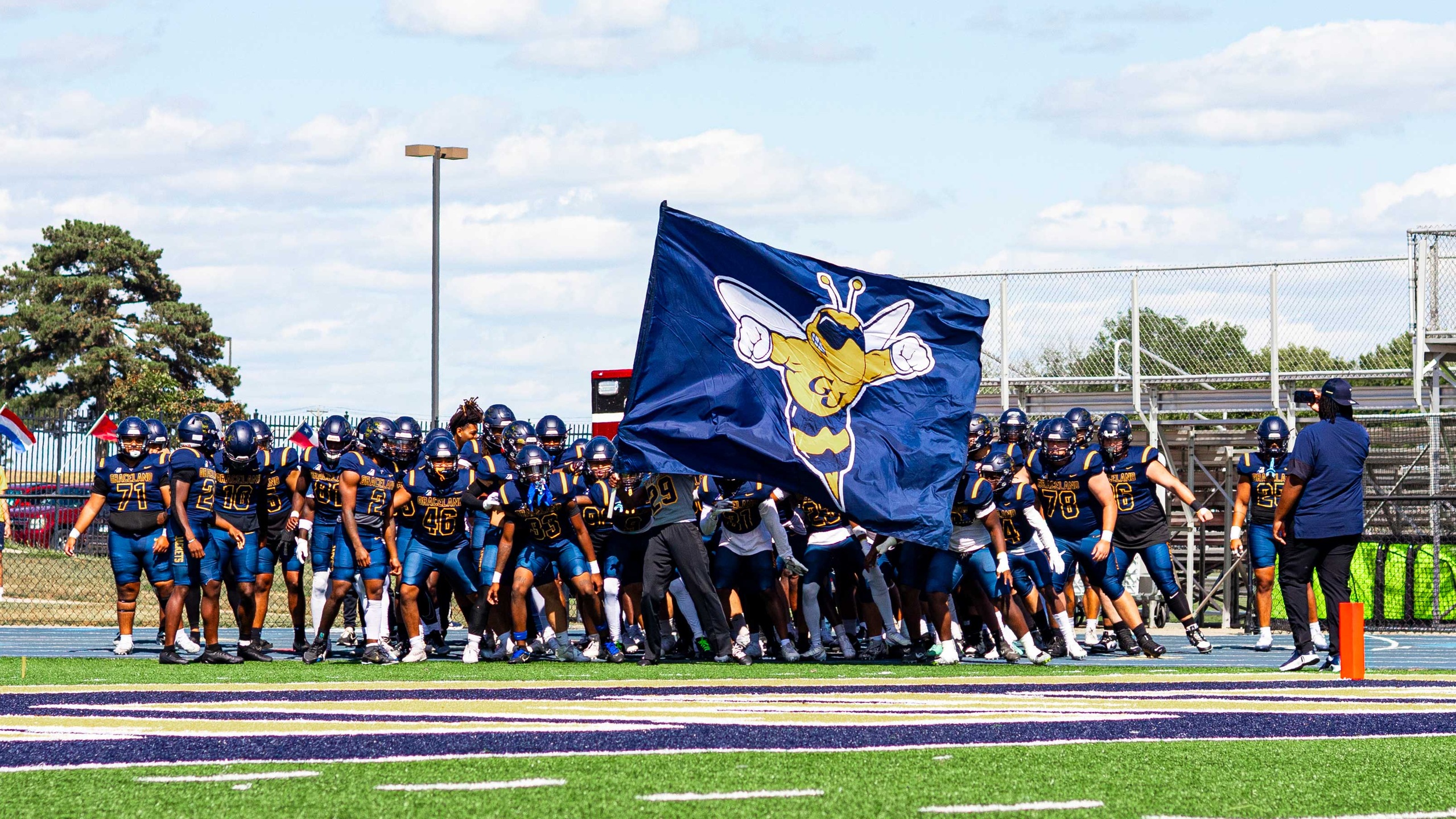 Graceland Football Overwhelms William Woods in Season Opener, 71&ndash;28