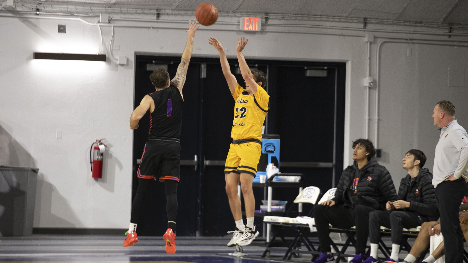 Men&rsquo;s Basketball Stopped by Baker
