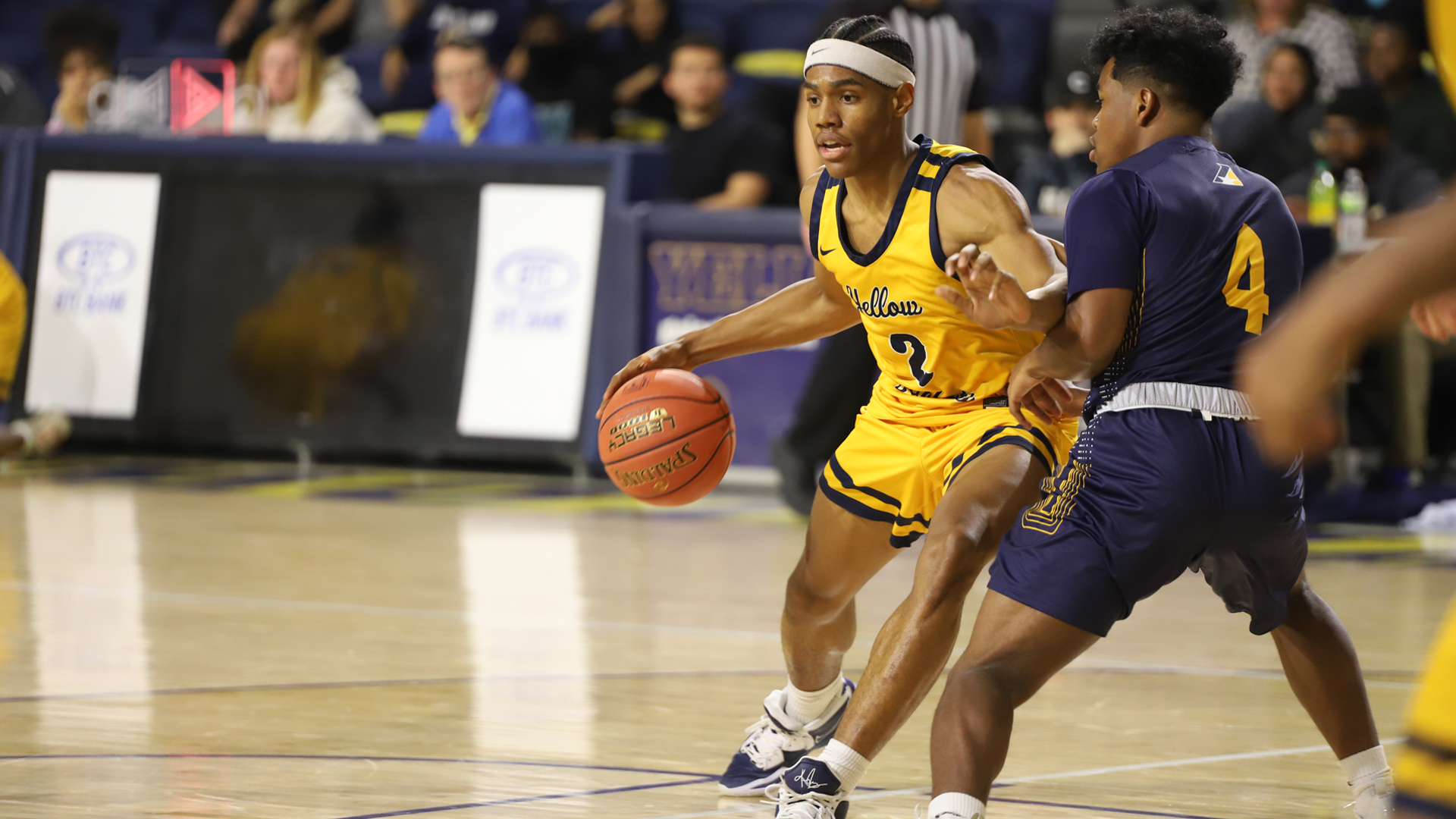 Men&rsquo;s Basketball Strikes Down Clarke