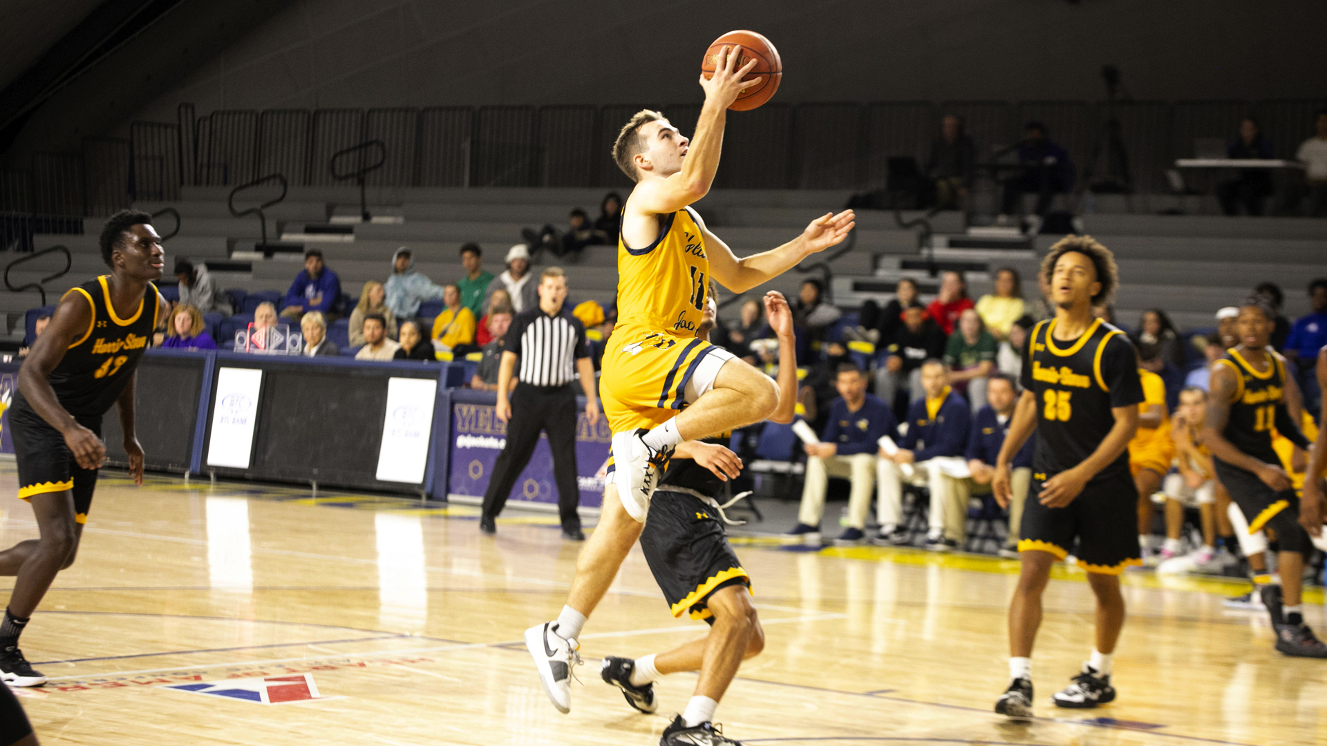 Men&rsquo;s Basketball Conquered William Penn in Conference Opener