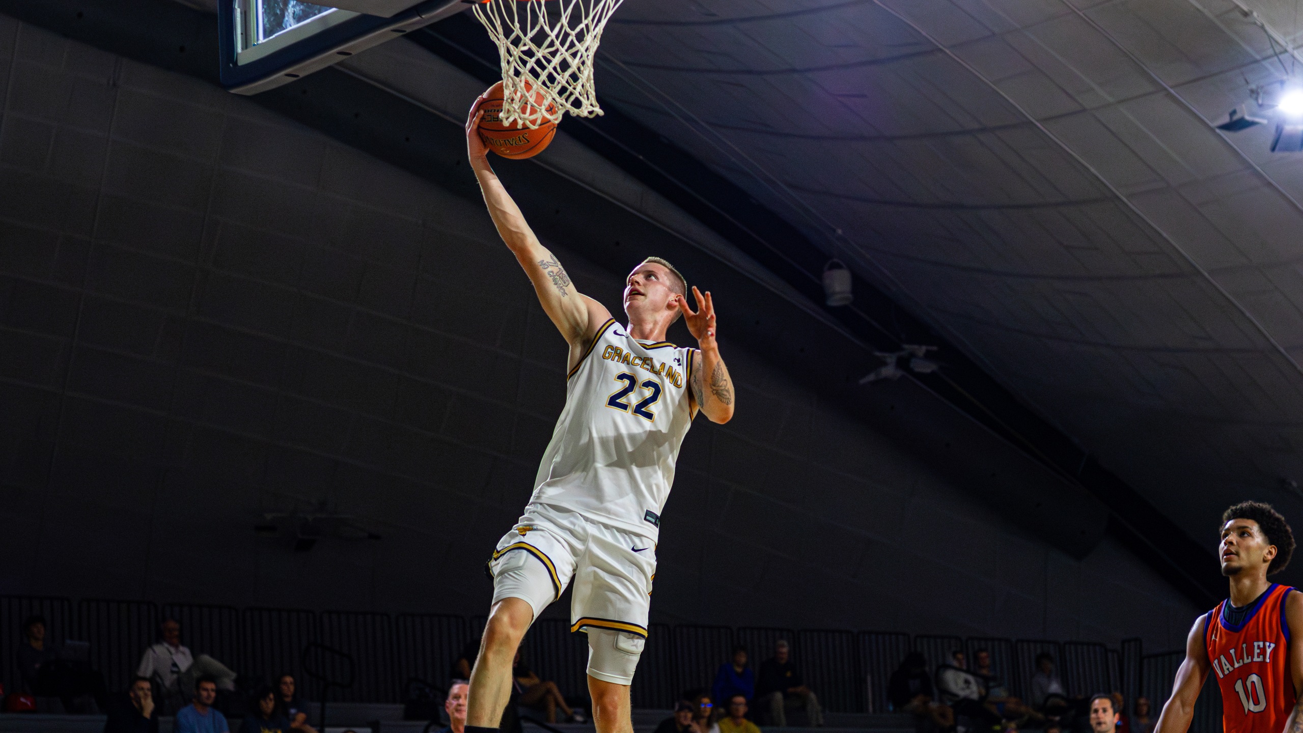 Graceland Rolls Past Missouri Valley, 81&ndash;35, in Heart Opener