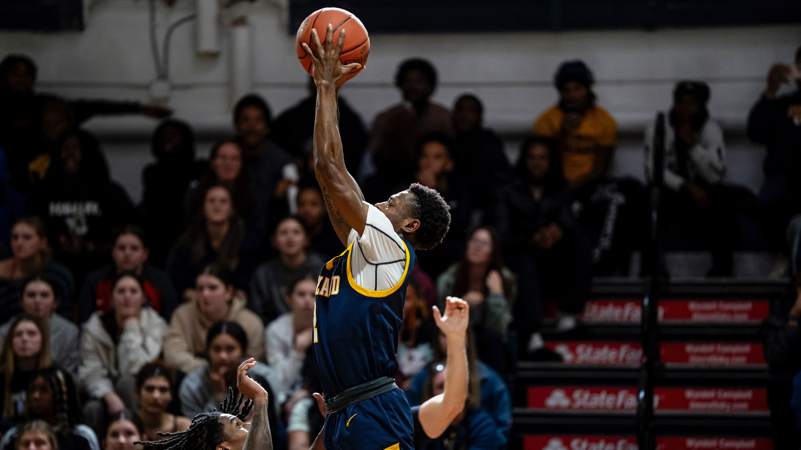No. 20 Graceland Falls at the Buzzer in First Conference Loss of the Season, 85-83
