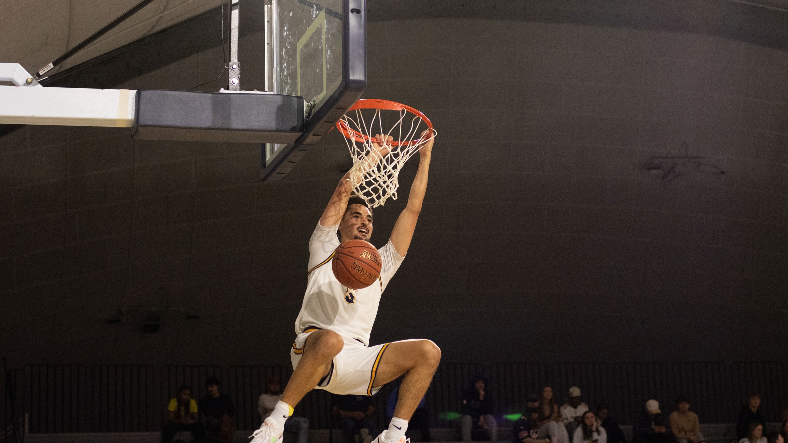 #20 Graceland Secures Overtime Win at Baker, Improves to 10-1 in Conference Play