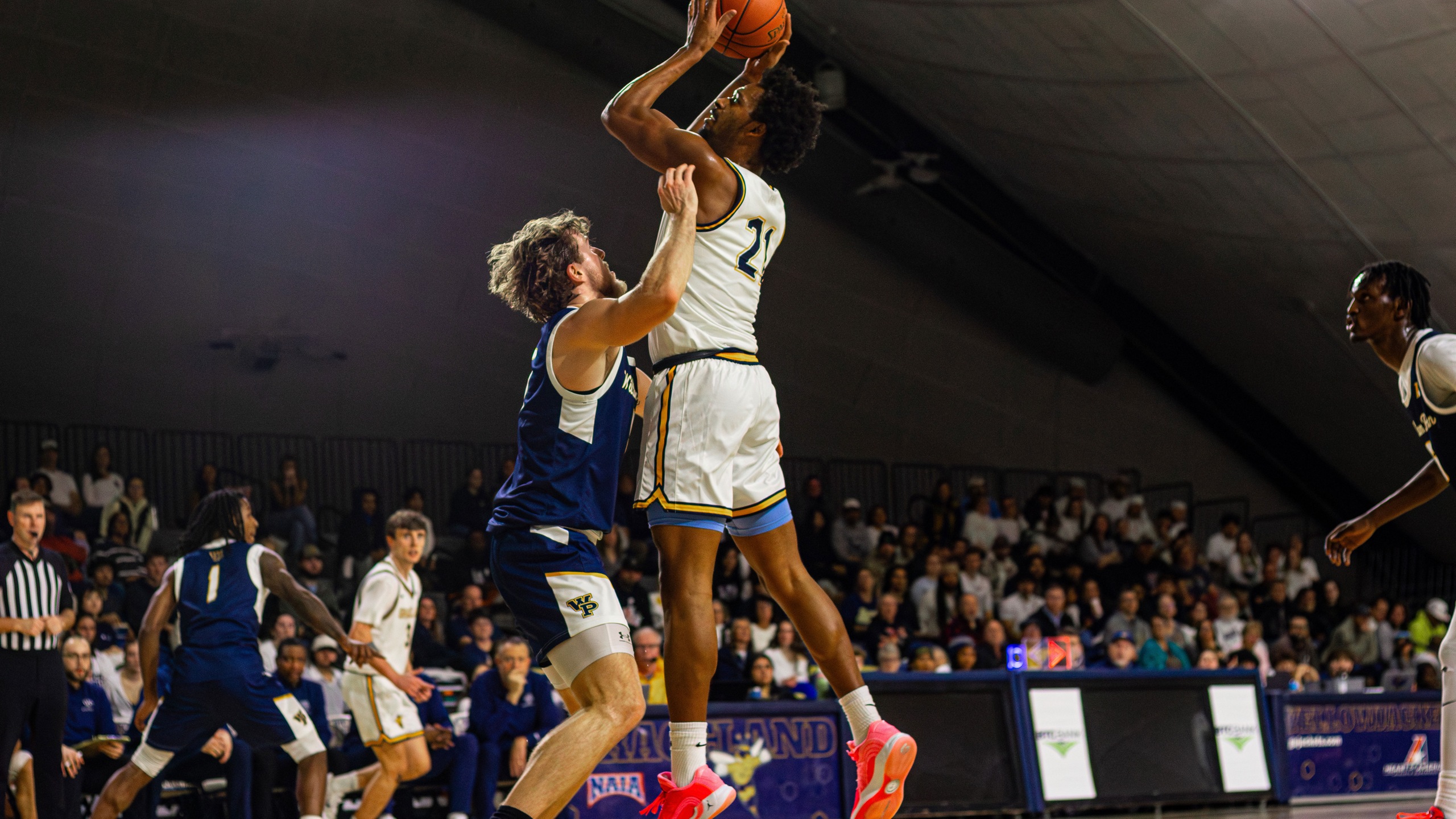 No. 21 GU Falls in Conference Clash as William Penn Narrows Heart of America Gap