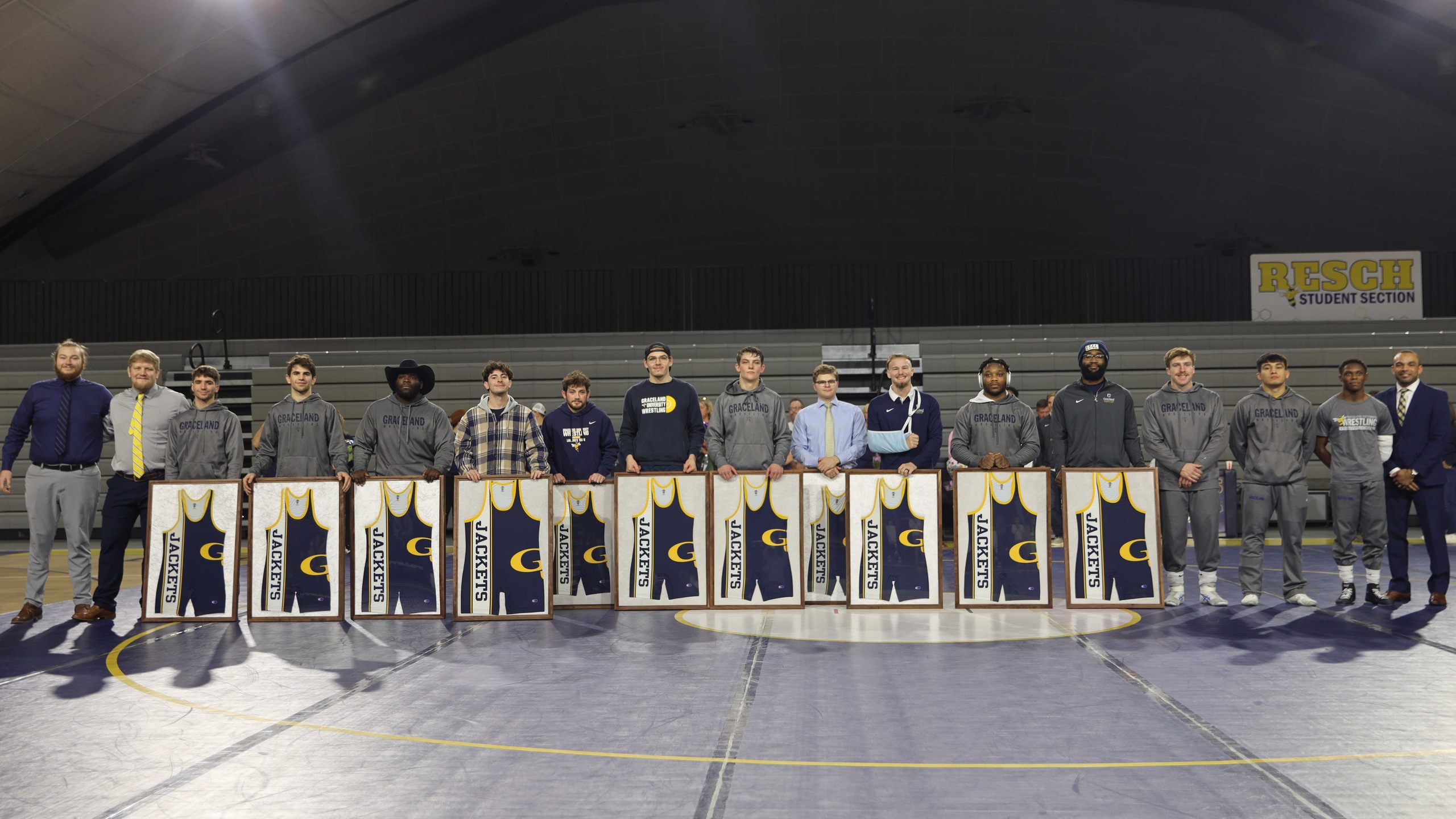 Wrestling Celebrates Senior Night with 33-12 Victory Over Baker