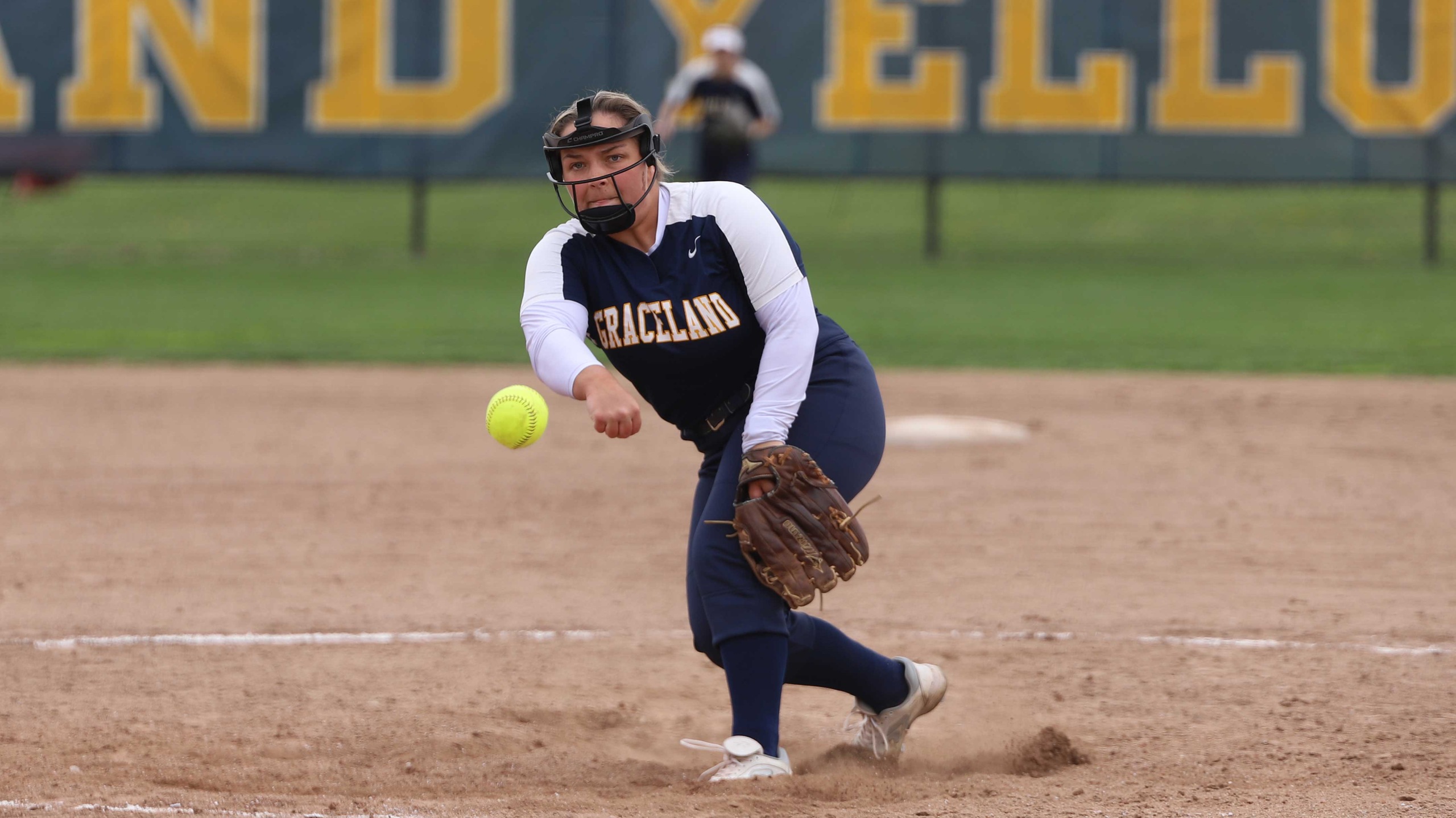 Graceland Softball Falls to Clarke in Season Finale