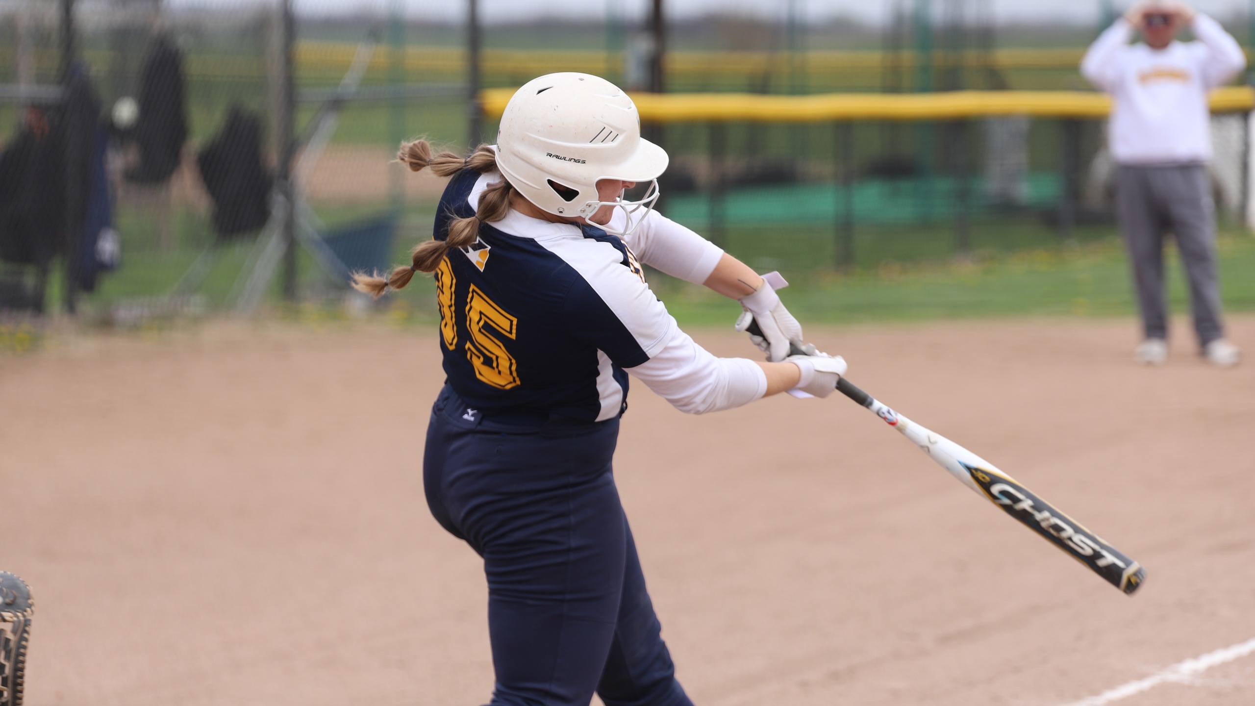 Graceland Splits Nonconference Softball Doubleheader with Mission University