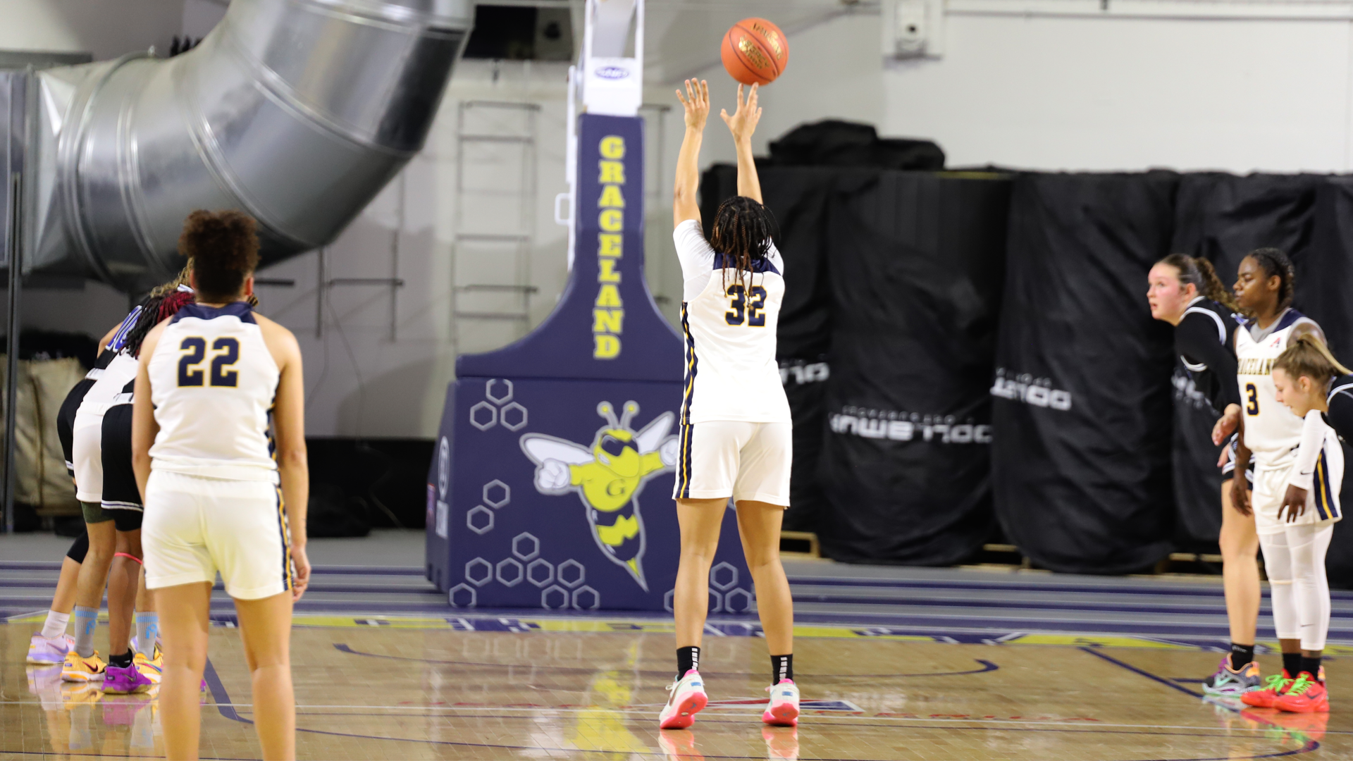Women&rsquo;s Basketball Taken Down by Peru State