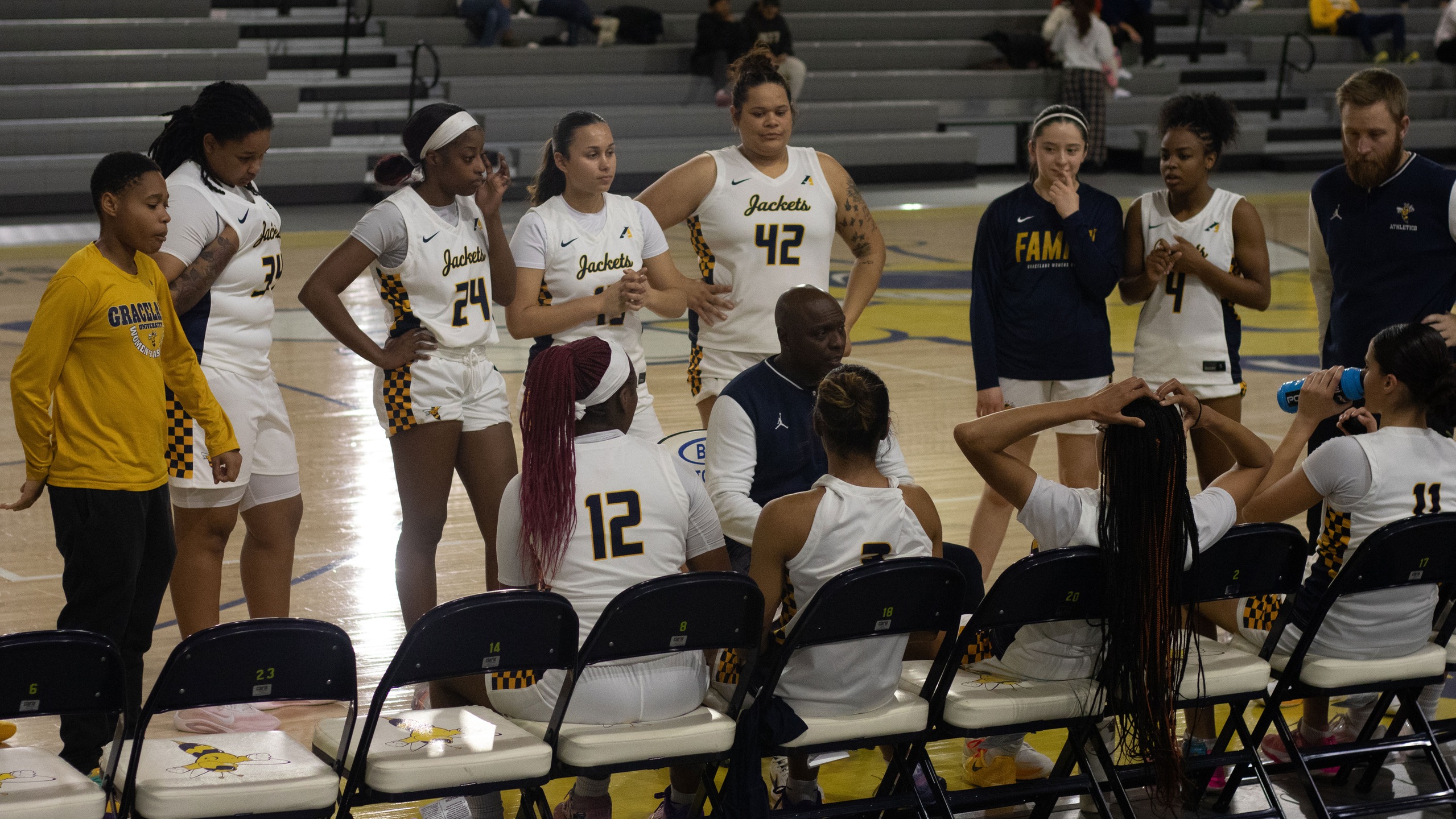 Post-Holiday Return Sees Yellowjackets Face Sterling in Nonconference Play