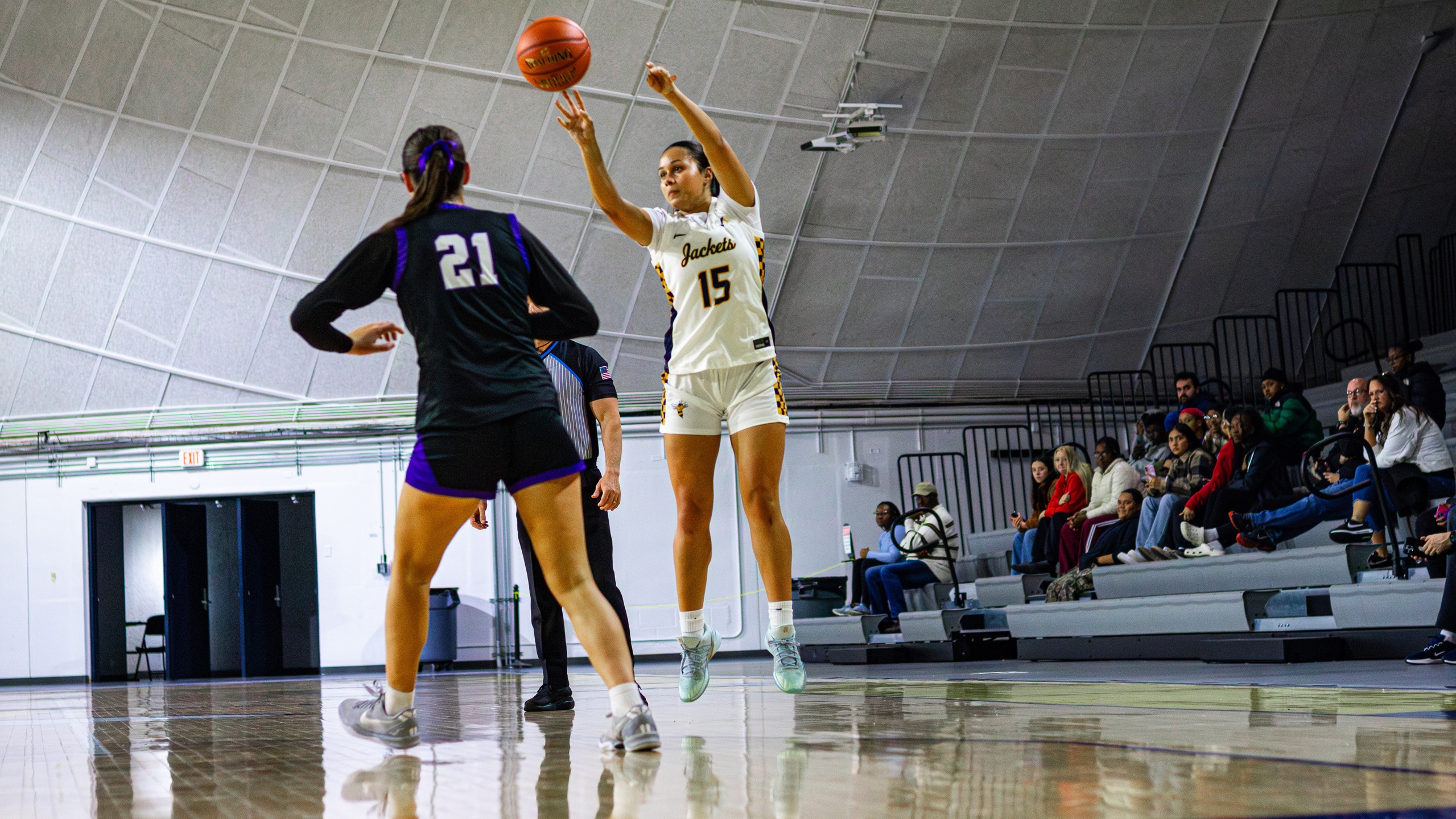 Women&rsquo;s Basketball Picks Up First Win of the Season In Nonconference Matchup