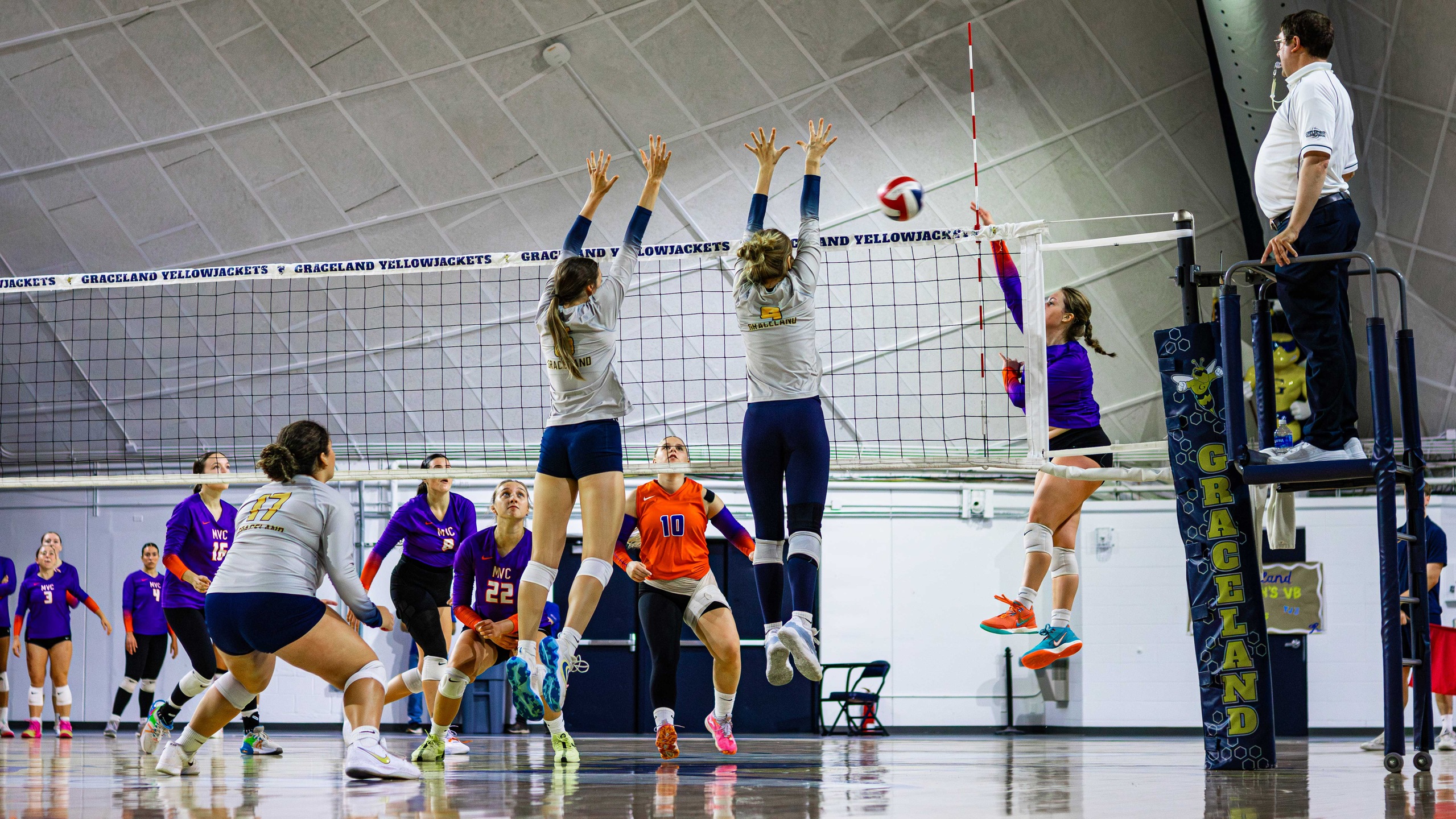Volleyball Falls in Straight Sets to Missouri Valley in Heart Play
