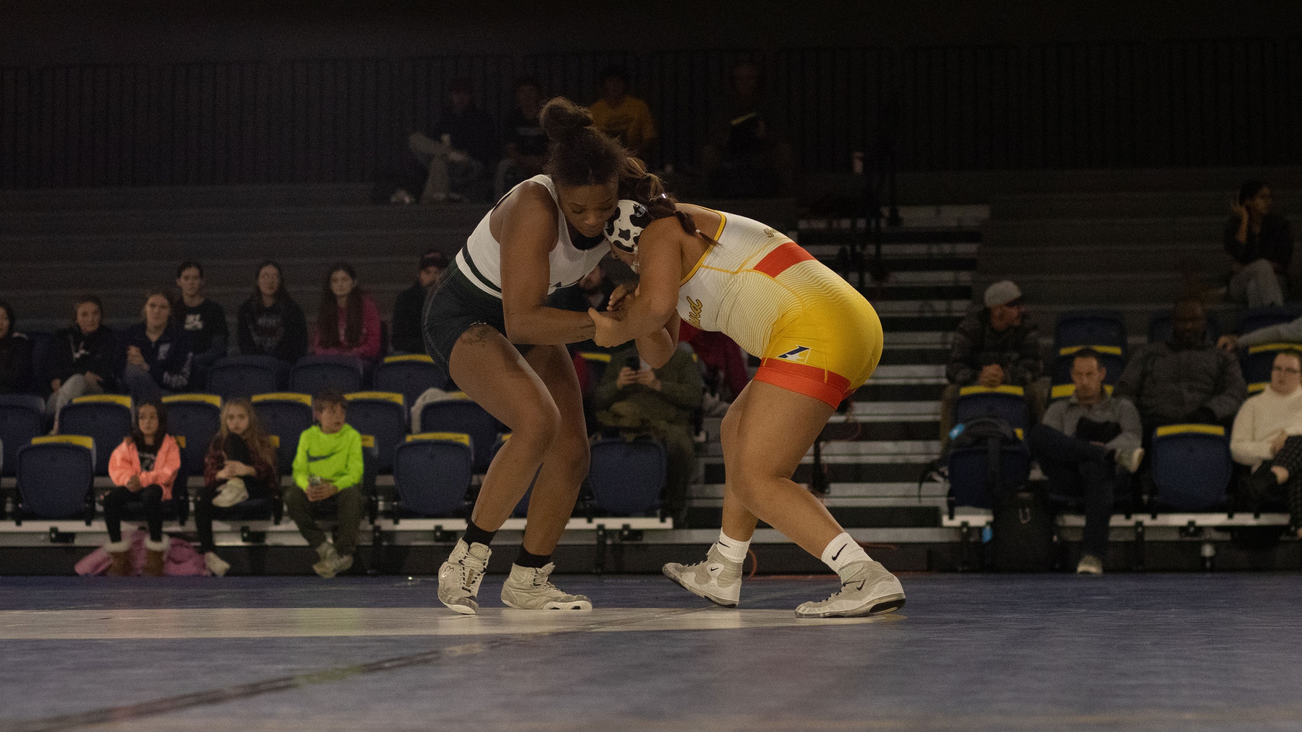 Yellowjackets Compete at No. 2 Grand View in Des Moines