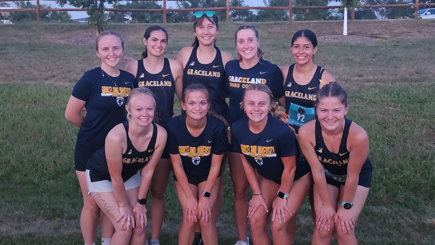Graceland University Women's Cross Country Finishes 12th at Larry Young Invitational