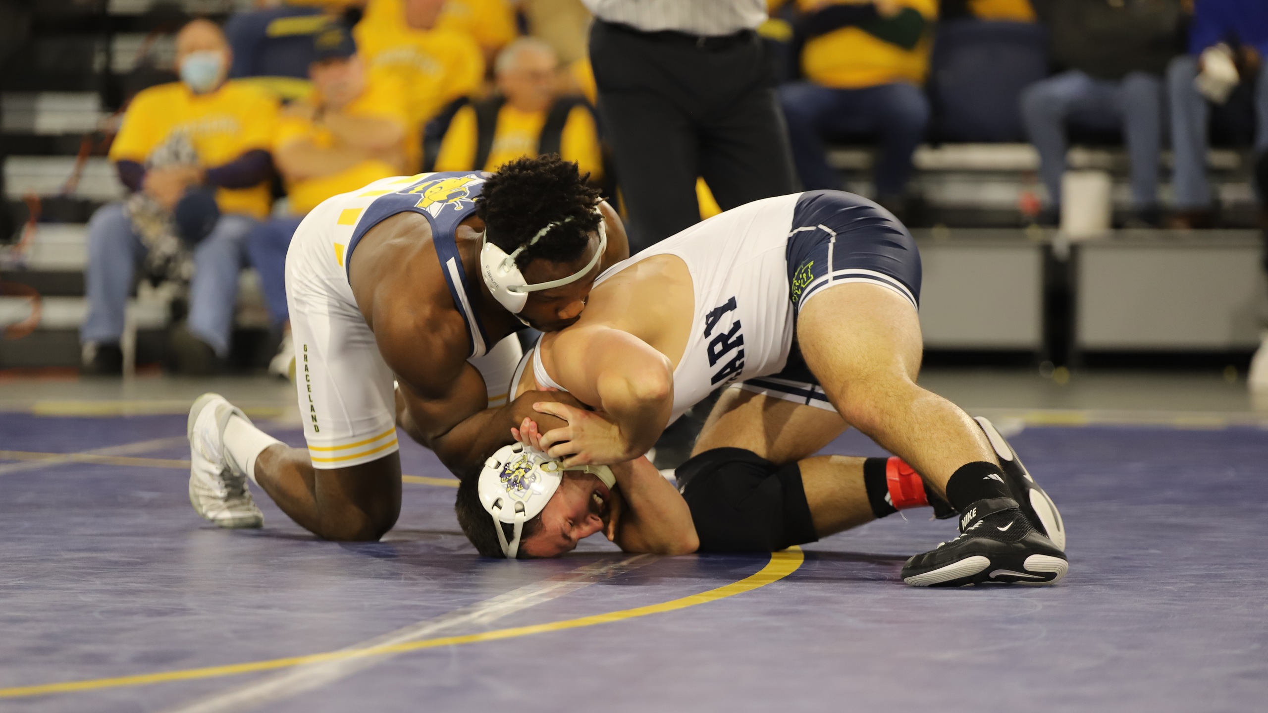Wrestling Shines in Back-to-Back Competitions at Grand View and Coe